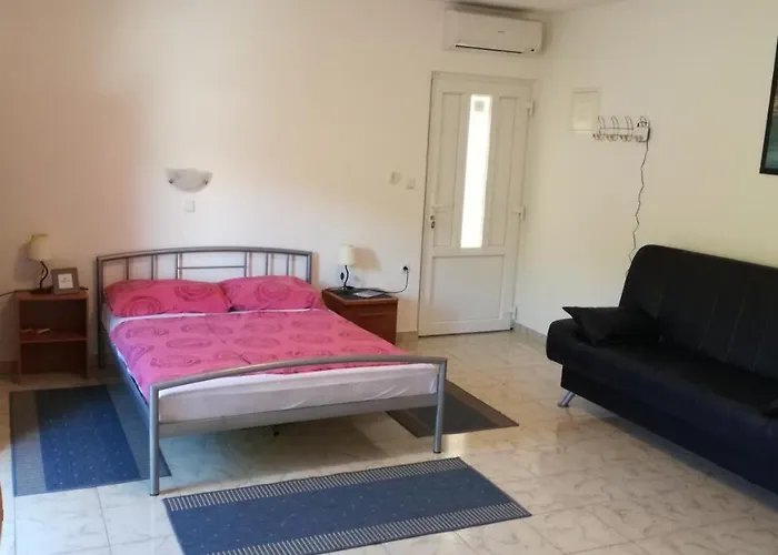 Studio Barbat 11472a Apartment *