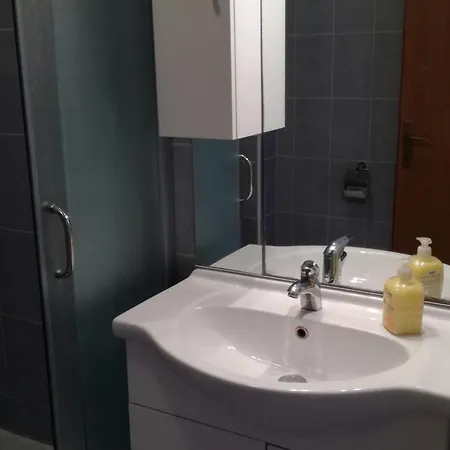 Barbat 11472a Apartamento *