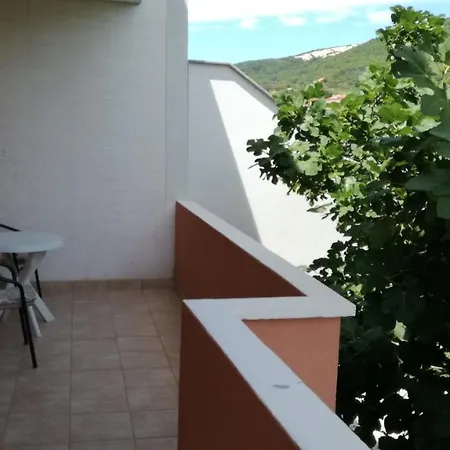 Barbat 11472a Apartamento *